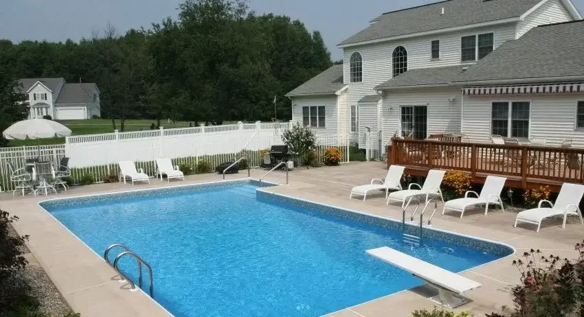 Cuomo Country Pools