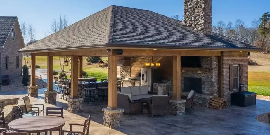 Southern Reflection Pool and Outdoor Living