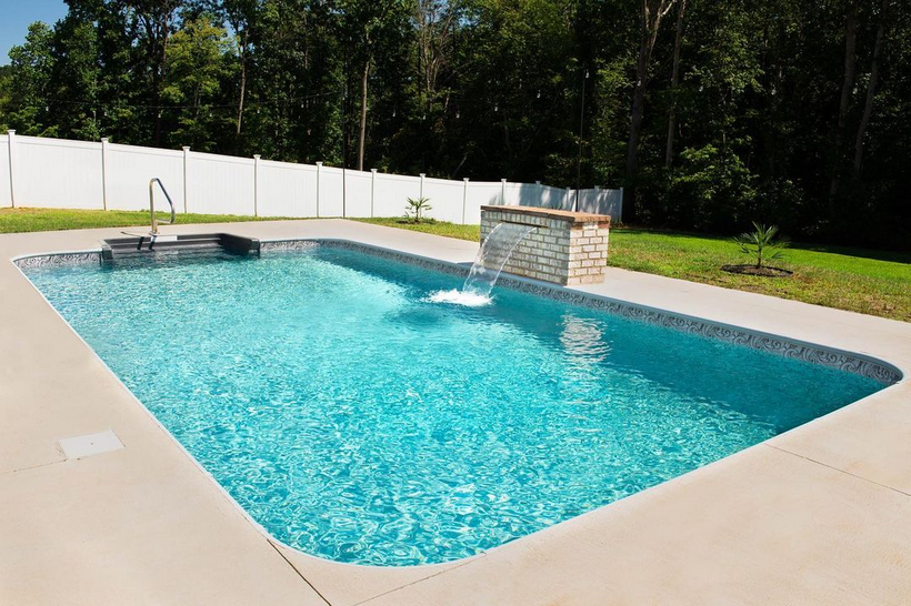 Holiday Pools & Spas